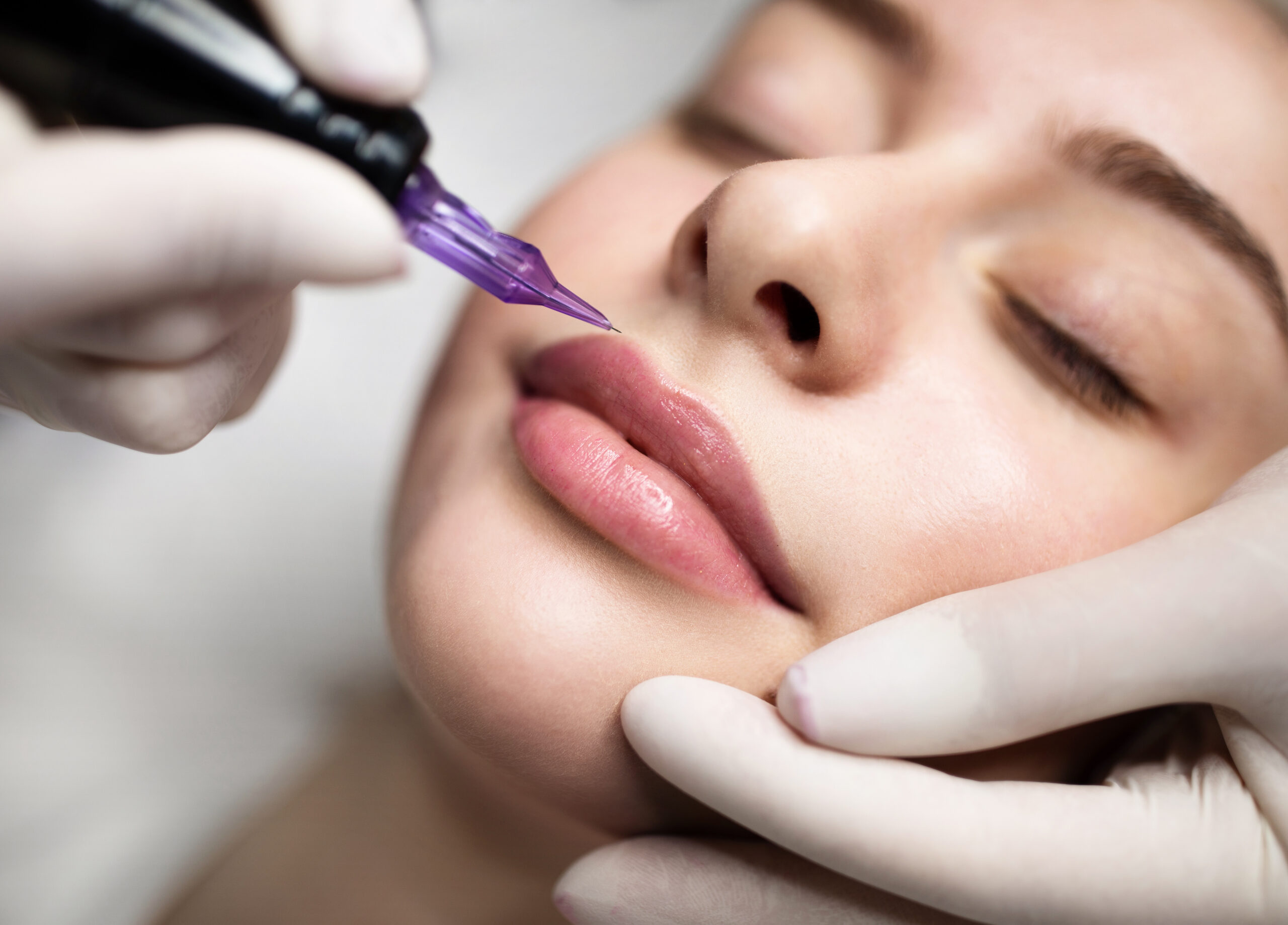 Lip blush beauty service
